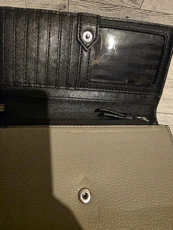 Victoria's Secret Taupe Chevron Quilted Wristlet Clutch - Picture 3 of 4